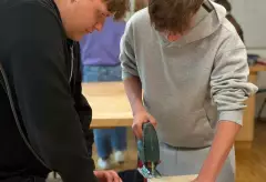 Schüler Arbeitslehreunterricht